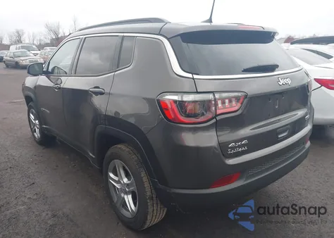 2024 Jeep Compass Latitude 4X4 from USA, damaged, VIN 3C4NJDBN0RT583298